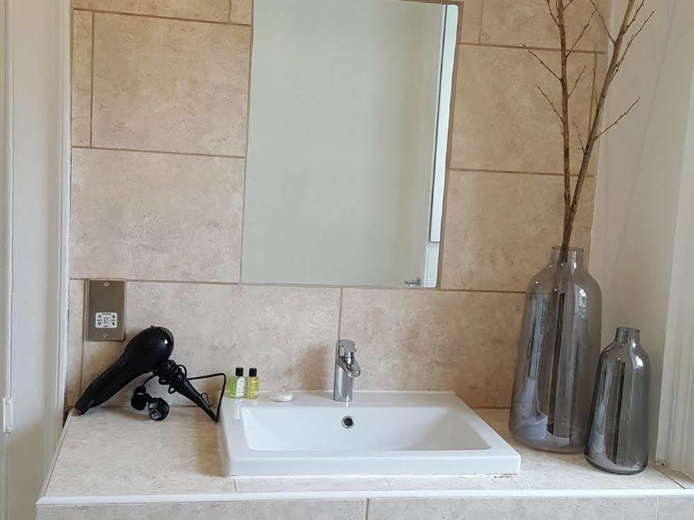 Grigshot Apartment ストラウド エクステリア 写真